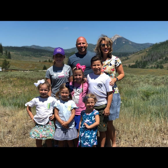 Meet your Posher, Tara 💓 - Picture 3 of 8